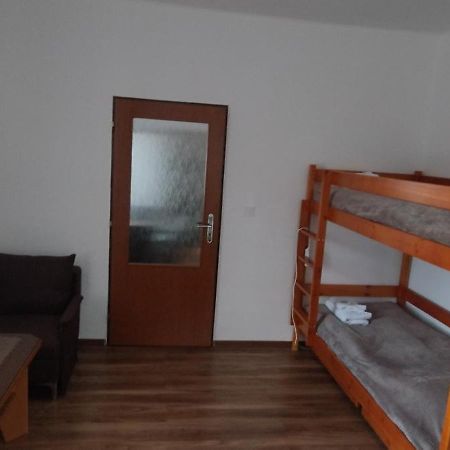 Apartman Amsel Ostrov  Eksteriør billede
